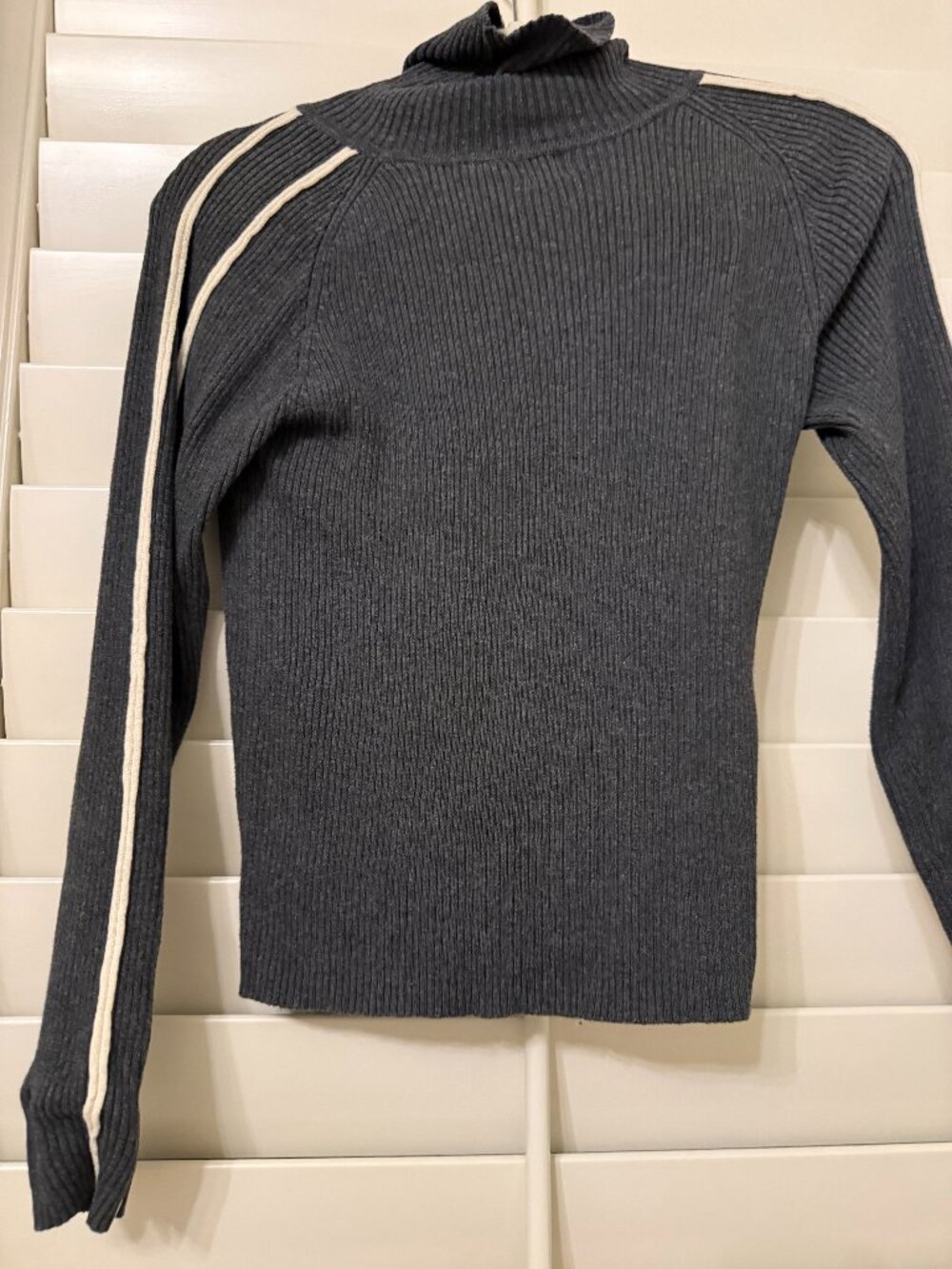 Gap turtleneck, gray, small, 100% cotton